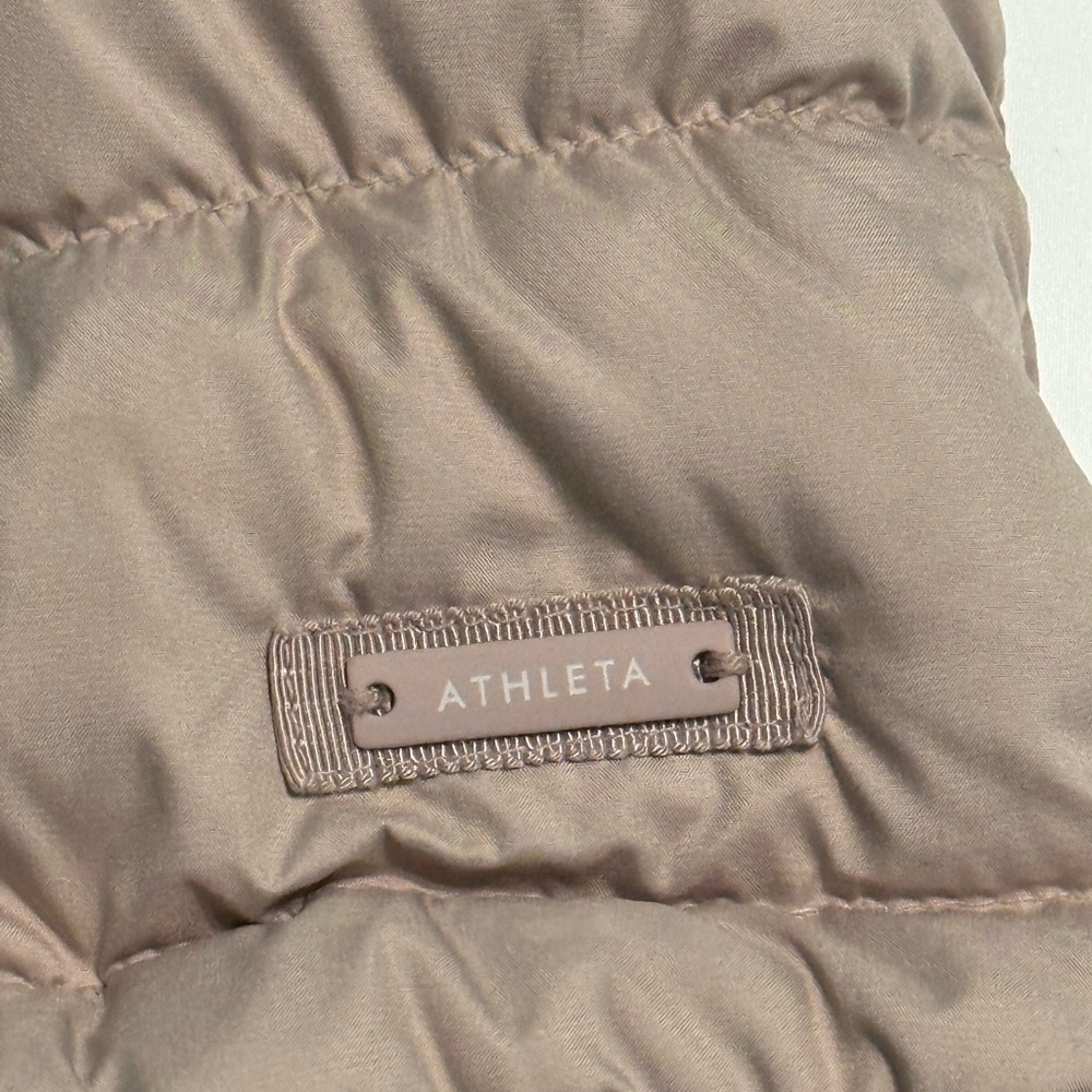 Athleta Downabout Goose Down Puffer Vest  Dusty Pink Size XS - Picture 13 of 16